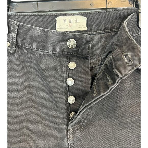 Free People We The Free 27 Black Distressed Frayed Mid Rise Maggie Straight Jean - Picture 9 of 15